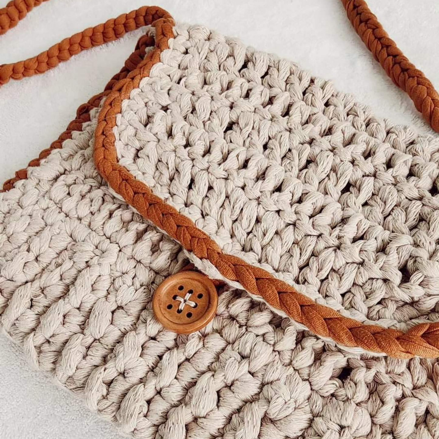 Crochet crossboy purse