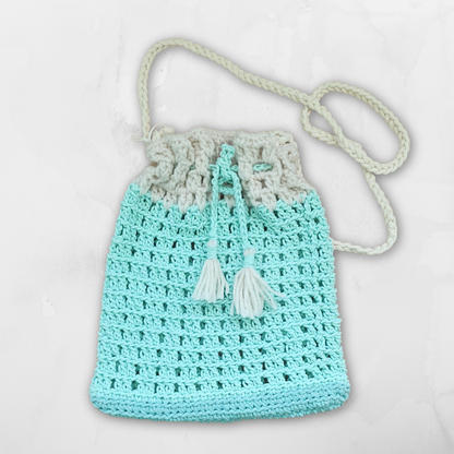 Crochet bucket bag beach