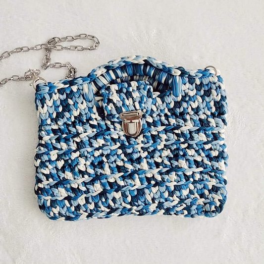 handmade crochet bags, sustainable fashion, artisan accesories, eco-friendly bags, boho chic style, statement bags, crochet bag, minimalist bag design, handcrafted crochet, crafted with care, boho vibes, handmade with love, ecochic