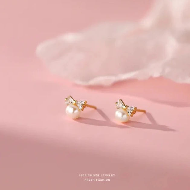 Pearl Bow Sweet Stud Earrings