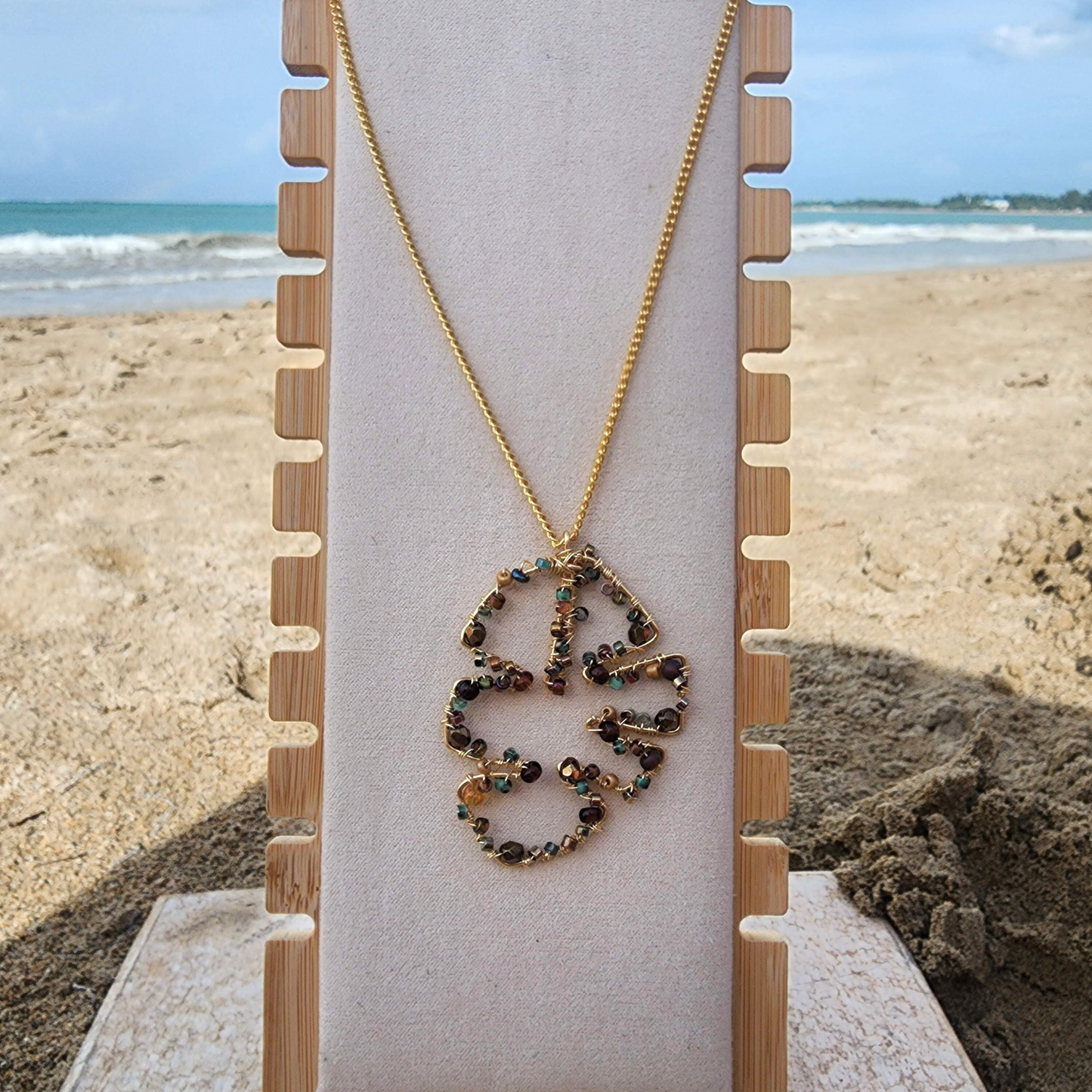 Monstera Dream Pendant