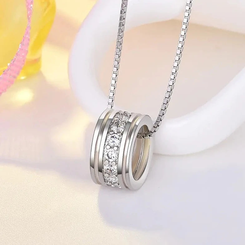 Rotatable Round Pendant Necklace